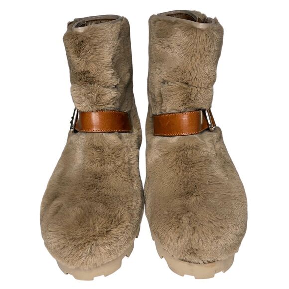 Jimmy Choo Youth II Teddy Faux Fur Ankle Boots Tan Size 40 Women’s Designer - Picture 2 of 9